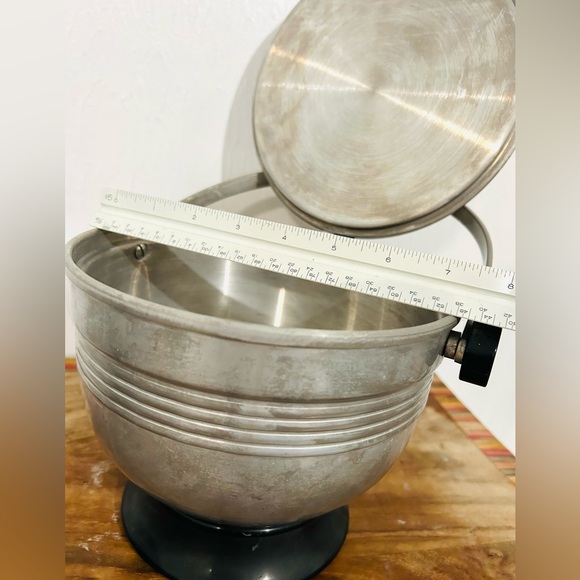 1950's Aluminum Ice Bucket w/ Hinged Lid Retro Barware Footed - Picture 3 of 10